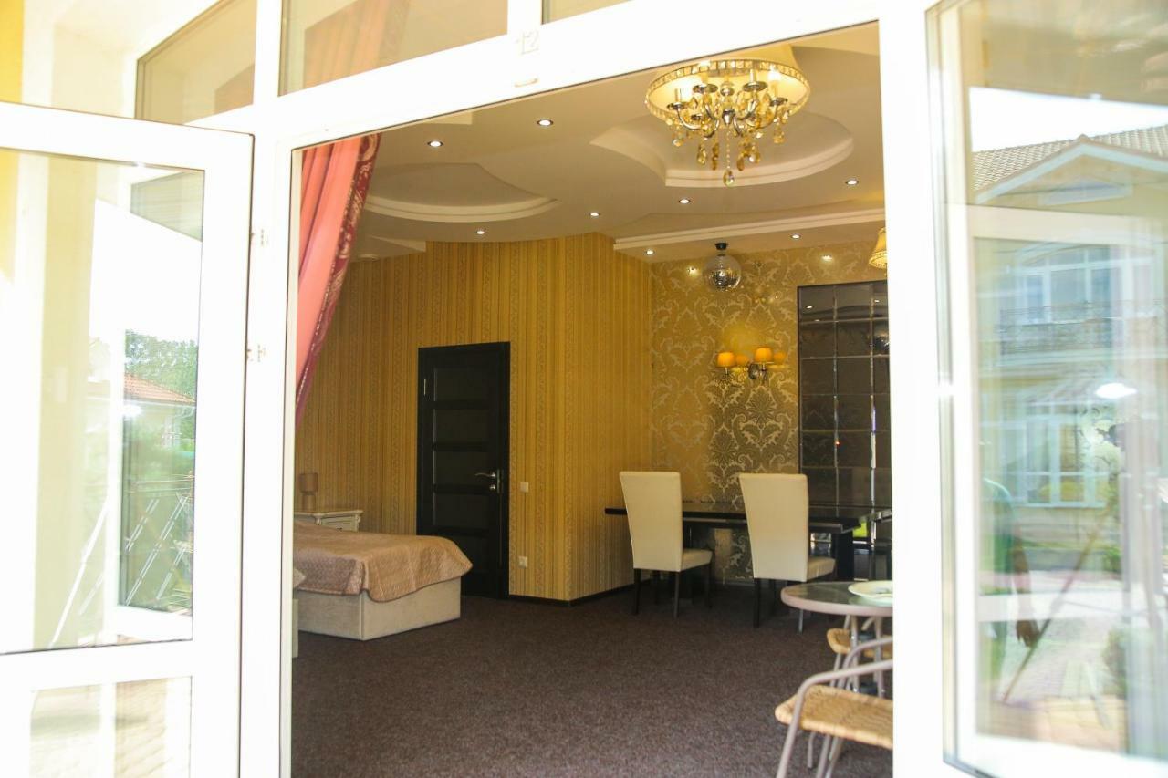 Hotel Villa Venice Vinița Exterior foto