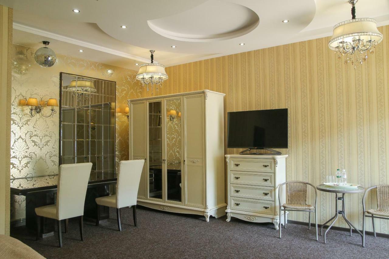 Hotel Villa Venice Vinița Exterior foto